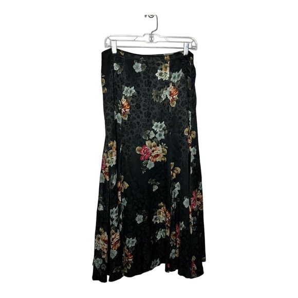 Theme NYC - Junior -  White Rose Joey Satin Maxi Skirt